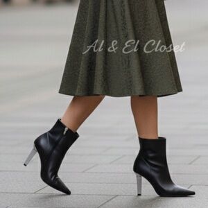 MICHAEL Michael Kors Black Leather Ankle Boots with Silver Heel Size 6.5M NWB